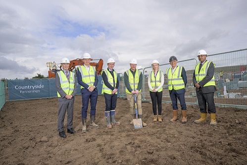 Image for £2.5 billion joint venture celebrates start of first Warwickshire development