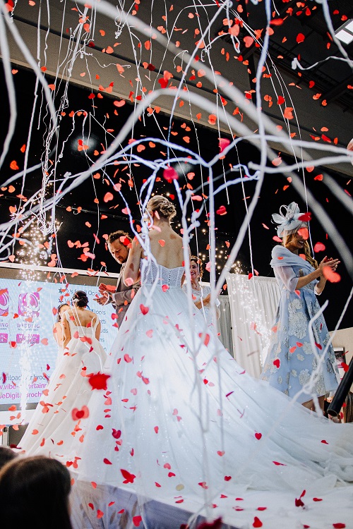 Image for Lucky couple could win wedding worth £20,000 at wedding show in Coventry - with competition proceeds going to charity 