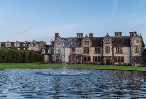 Image for Luxury Warwickshire hotel trains spa therapists in specialist cancer massage to give back to those in need 
