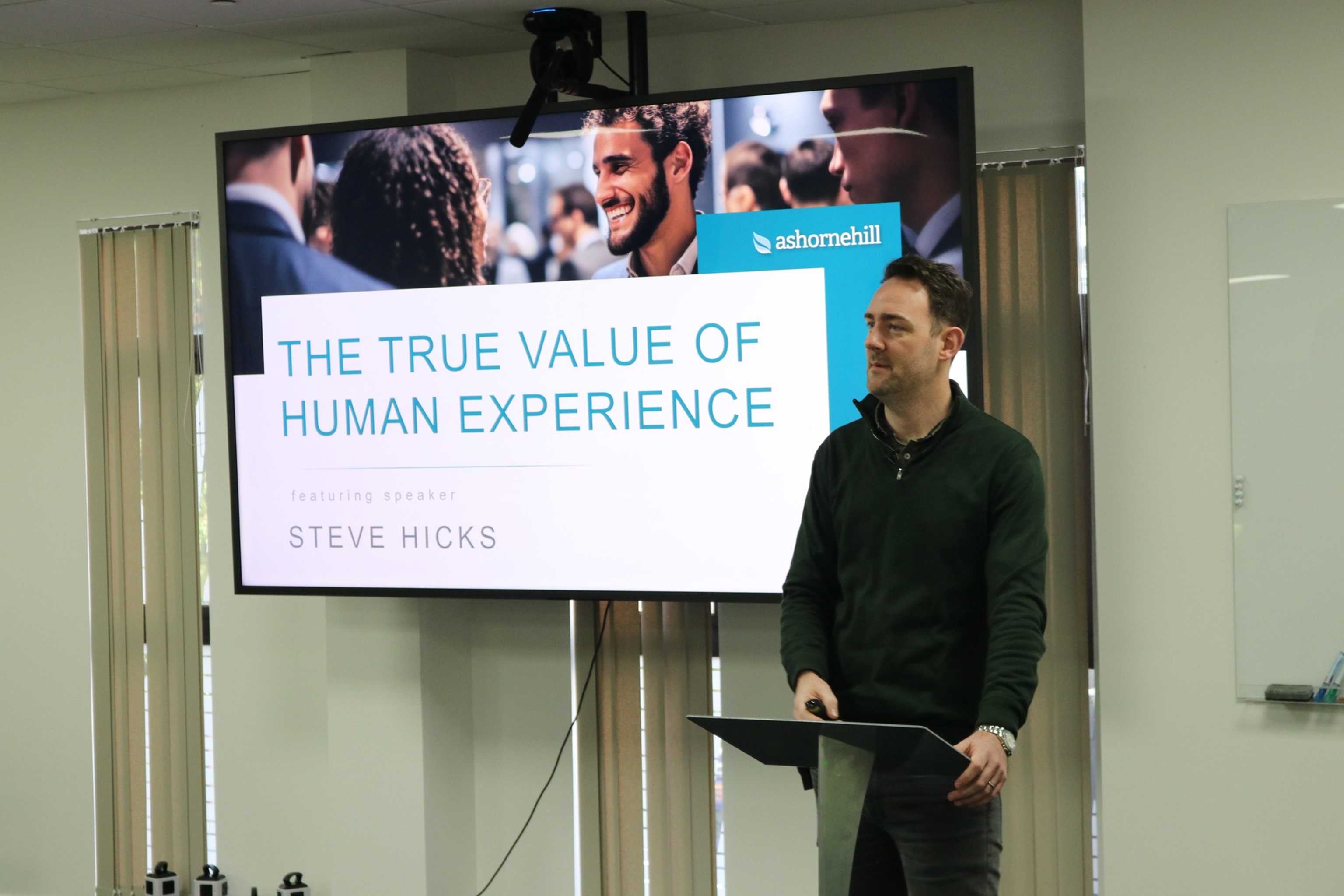 Image for Professionals highlight importance of in-person learning to combat digital fatigue at Leamington Spa event